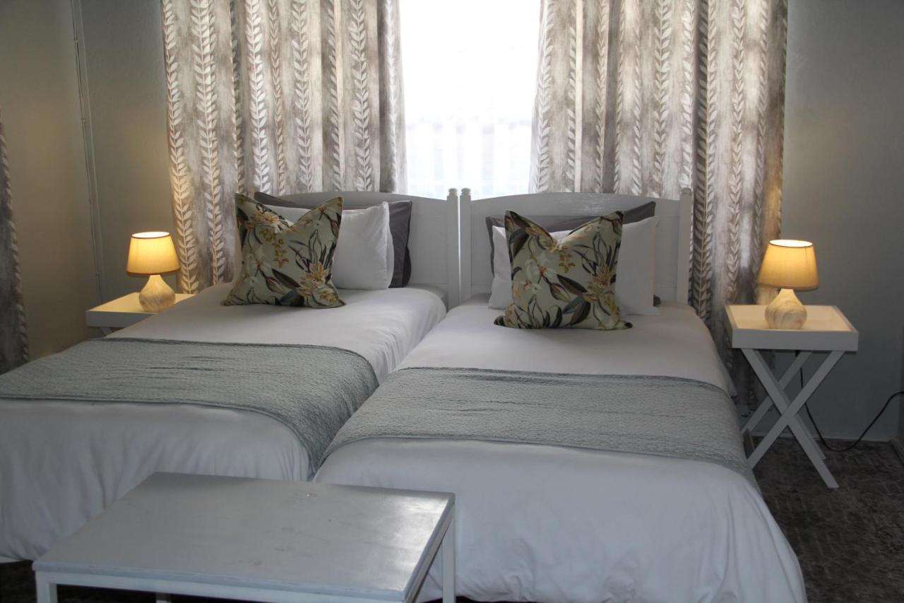 Graaff-Reinet @Karoo Guesthouse מראה חיצוני תמונה