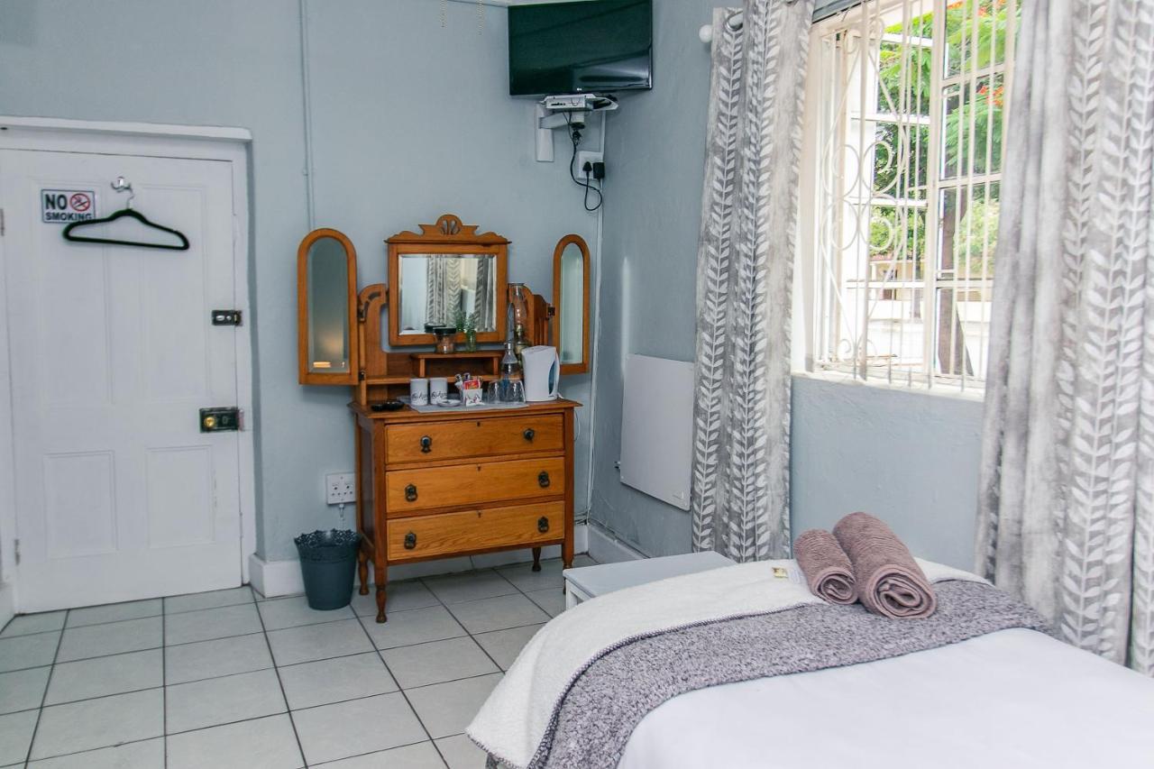 Graaff-Reinet @Karoo Guesthouse מראה חיצוני תמונה